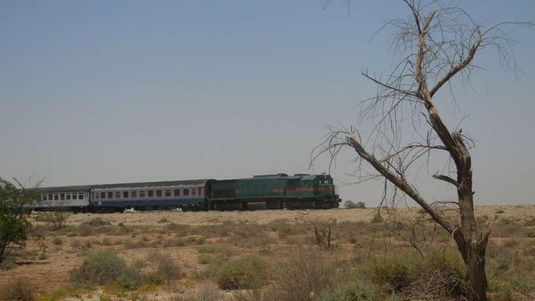 Der Bau der Transiranischen Eisenbahn war einst ein Vorzeigeprojekt des Schahs von Persien, eine zentrale Investition in die Infrastruktur.