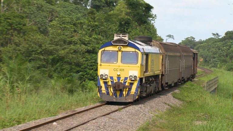Tourizug mit einer EMD JT42CWR