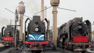 QJ im Bahnbetriebswerk