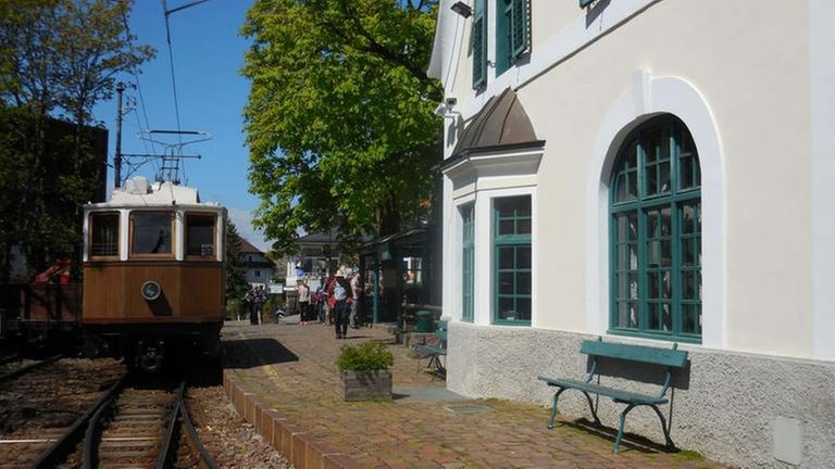 Rittnerbahn im Bahnhof Oberbozen