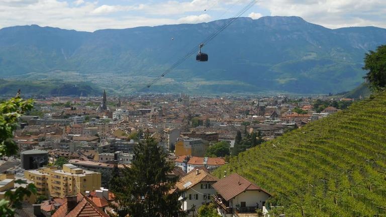 Bozen. Seilbahn auf den Ritten