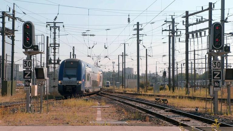 Metrolor bei der Einfahrt von Norden nach Metz-Ville