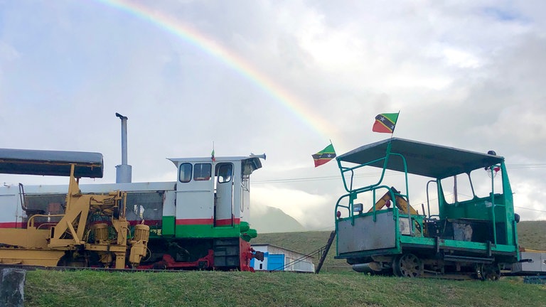 Neben den Loks halten die Eisenbahner auf St. Kitts auch eine grüne Motordraisine in Schuss.