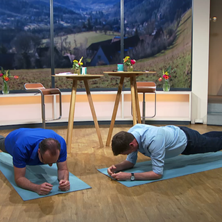 Stephan Müller und Jens Hübschen bei einer Sport Übung