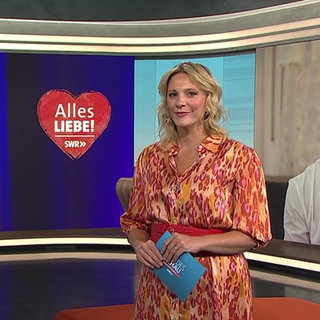 Moderatorin Jana Kübel