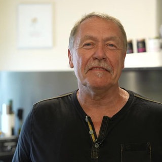 Rainer Limmer in seiner Küche