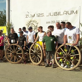 Historisches Wagenradrennen in Öllingen
