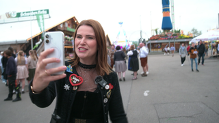 Isi als Wasenreporterin auf dem Wasen.