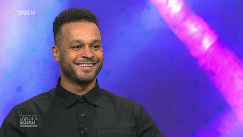 Lukas Staier alias Cossu begeistert mit Comedy aus dem Schwarzwald