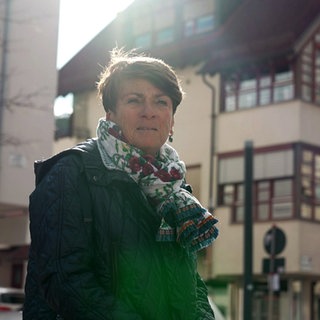 Sonja Faber-Schrecklein steht im Stadtzentrum von Mössingen.