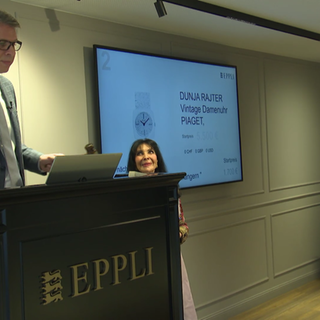 Versteigerung der Schmuckstücke von Dunja Rajter