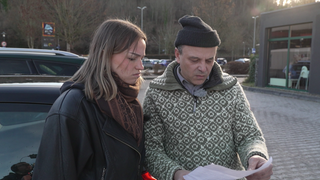 Eden Volohonsky und seine Tochter Xenia ärgern sich ziemlich über die Zeiterfassung auf einem Kunden-Parkplatz in Horb am Neckar. 