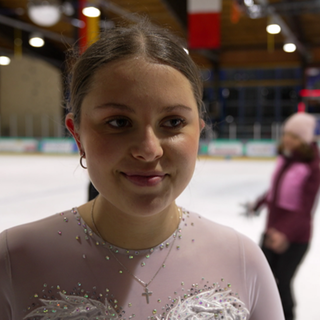 Eiskünstläuferin Finia in der Eissporthalle in Herrischried