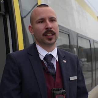 Ticket-Kontrolleur Sascha