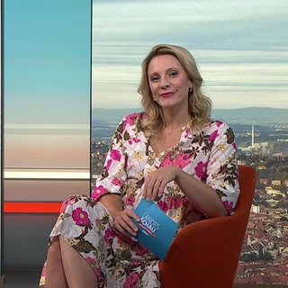 Moderatorin Jana Kübel