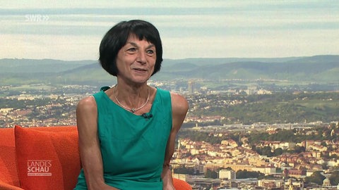 Elisabeth Henn zu Besuch in der Landesschau.