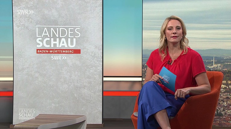 Moderatorin Jana Kübel