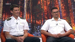 Christian Emrich, Feuerwehrchef aus Freiburg, und Michael Schlegel, ehrenamtlicher Feuerwehrkommandant aus Freiburg-Kappel