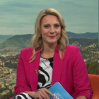 Moderatorin Jana Kübel
