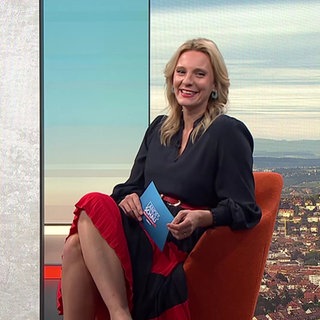 Moderatorin Jana Kübel