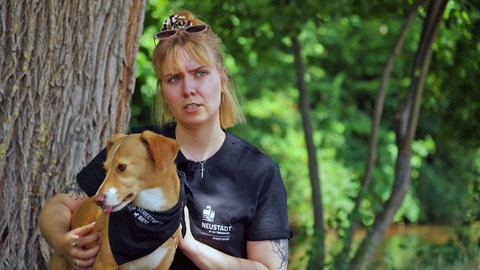 Streetworkerin Veronika Kasimir und ihre Hündin Resi