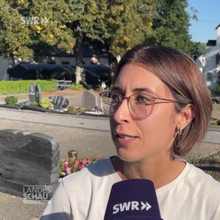 Friedhof mit Spenden und Ehrenamtlichen verschönert