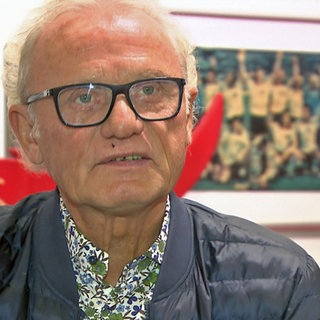 Der 70-jährige ehemalige FCK-Fußballer Hans-Peter Briegel