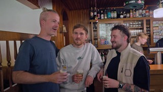 Niklas Fiebach, Niklas Rieder und Daniel Sieben haben das "Bierstübchen" in der Mainzer Altstadt kurzentschlossen übernommen.