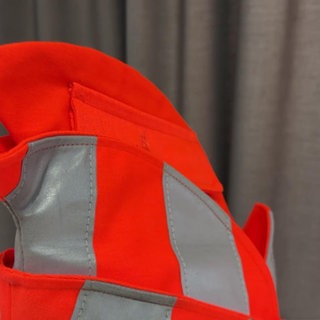 Mainzer Narrenkappe aus  Entsorgungs-Klamotten