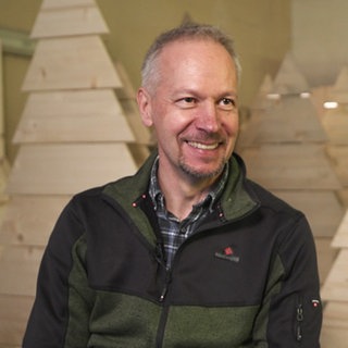 Karsten Krone baut nachhaltige Weihnachtsbäume