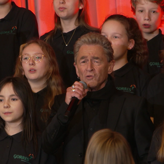 Peter Maffay singt mit einem Koblenzer Kinderchor