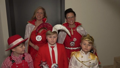Bernadette Flory-Johner und Kathrin Flory sind das erste Prinzessinnenpaar. Ihre drei Söhne Johann, Ben und Leo bilden das Dreigestirn.