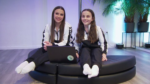 Anna und Alyssa sind Weltmeisterinnen im Pole Sport