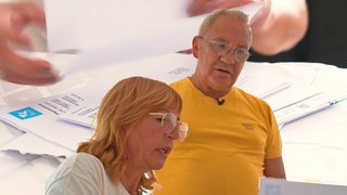 Pepa pflegt ihren dementen Mann