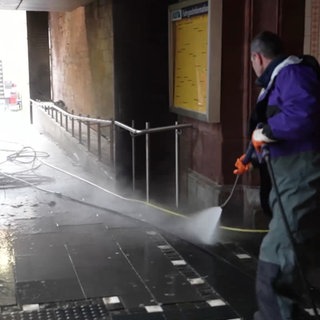Frühjahrsputz am Römischen Theater in Mainz
