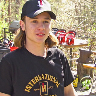 Jakob sammelt Motorsägen