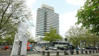 Das Rathaus in Kaiserslautern ist ein markantes Gebäude.