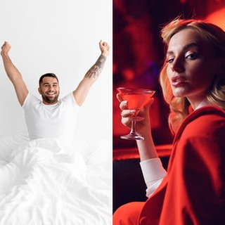 Ein Mann, der ausgeschlafen im Bett sitzt, und eine Frau, nachts mit einem Cocktailglas