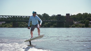 E-Foiling auf dem Rhein