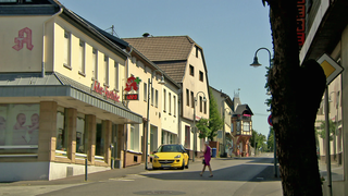 Hierzuland Asbach, Hauptstraße