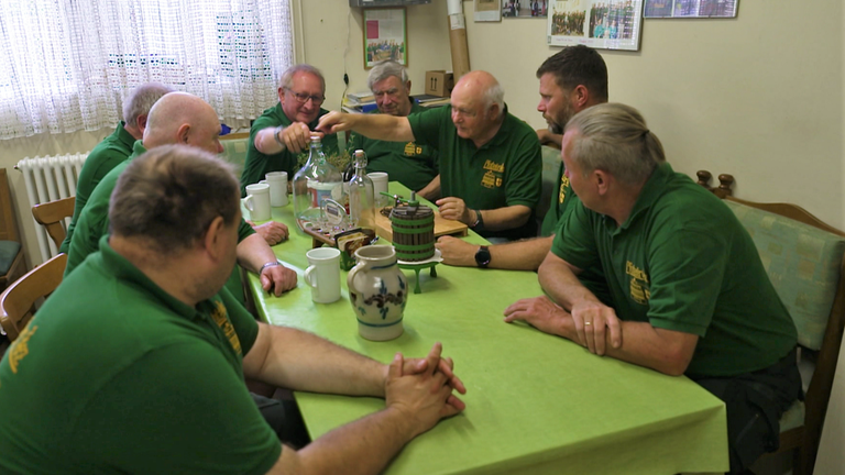 Hierzuland Pfalzel Viezfreunde