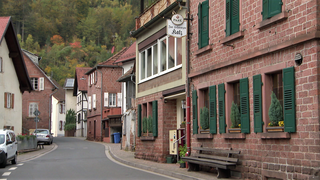 Hierzuland Elmstein Hauptstraße