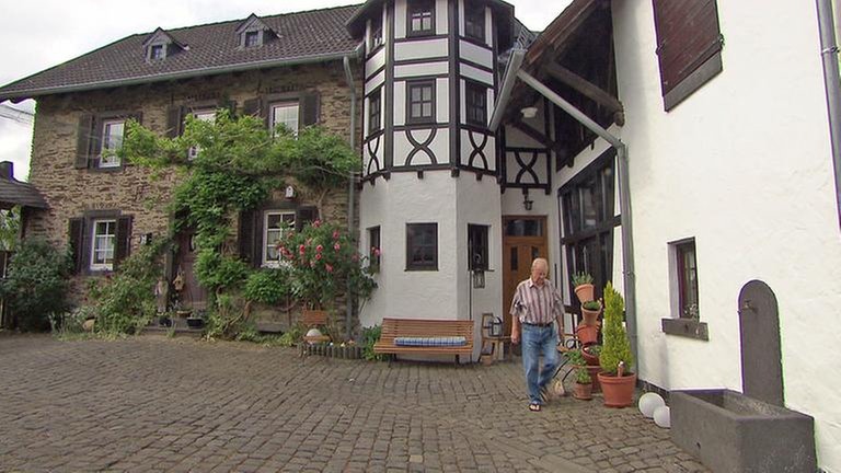 alter Bauernhof außen