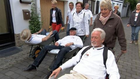 "Empfangskomitee" der "Wanderfründe" Köln-Erpel n.e.V.