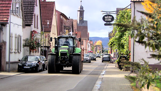 Hierzuland Altdorf, Hauptstraße
