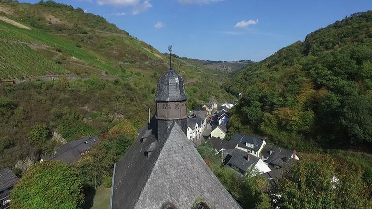 Hierzuland Engehöll Ortsansicht