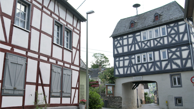 Hierzuland Filsen Rathaus
