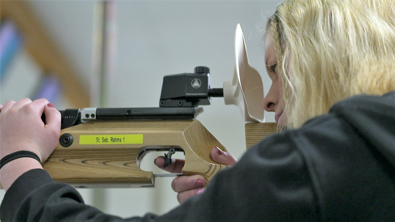 Hierzuland Rahms Schützin