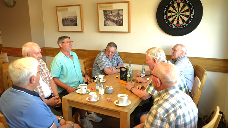 Männer-Stammtisch im Dorfladen