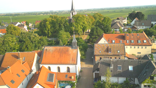 Die Kirchgasse von Friedelsheim
